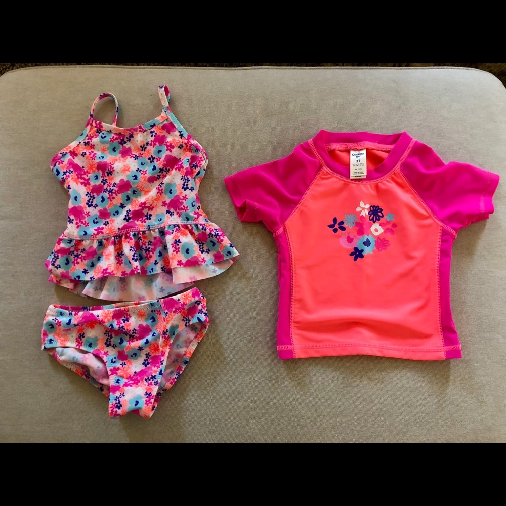Osh Kosh 3-piece bathing suit set Girl’s size 2t